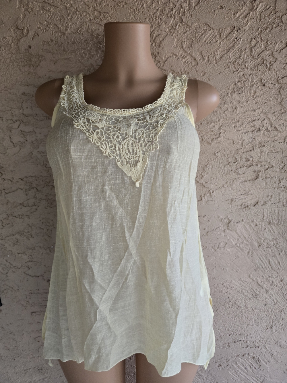 Spedse Lace-Trim Women's Camisole